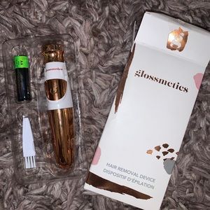 Glossmetics hair removal device